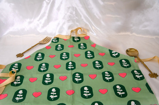 HEARTHLOOM Mini & Me Apron Duo