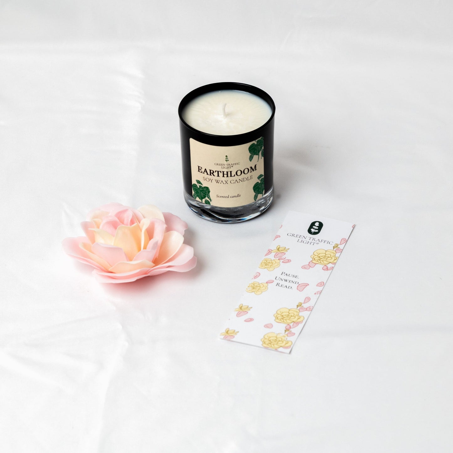 EARTHLOOM™ Vanilla Daisy Flower Candle