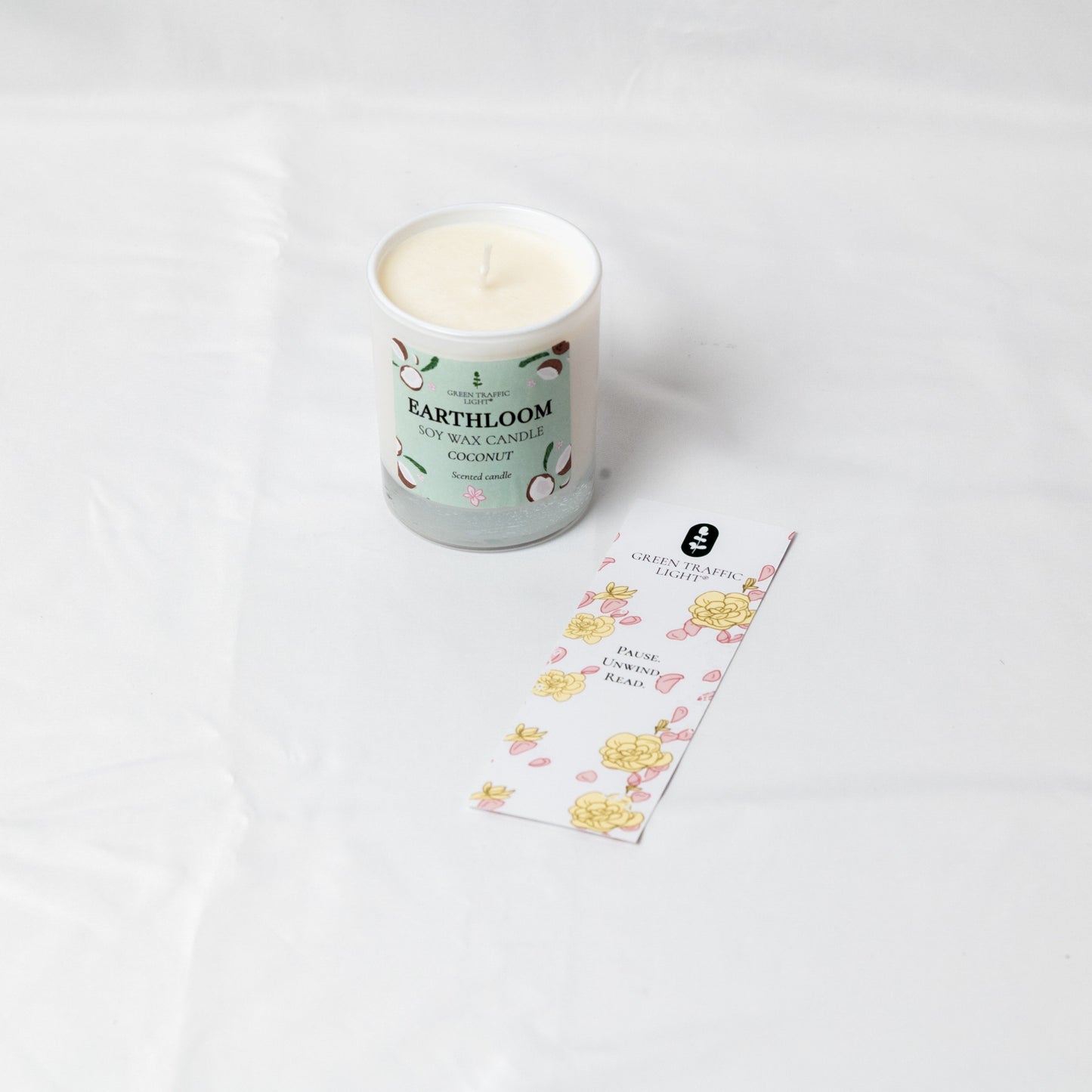 EARTHLOOM™ Coconut Daisy Flower Candle
